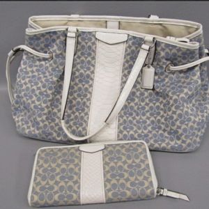 Coach purse with matching wallet ser